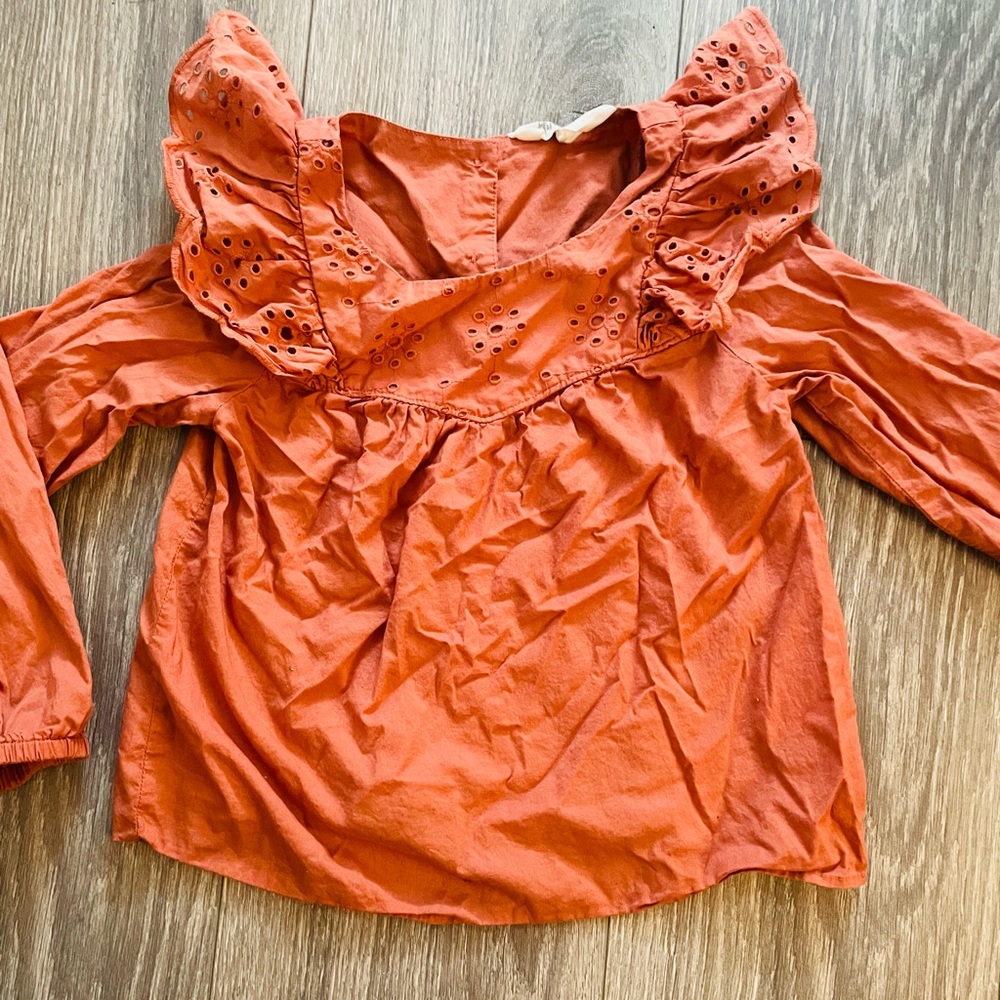 Size 5/6 h&m top (so wrinkled so sorry 😂)